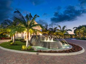 8033 Aberdeen Drive 102, Boynton Beach FL 33472