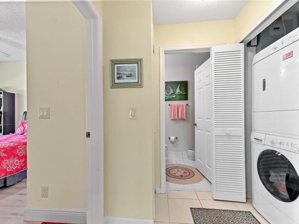 8033 Aberdeen Drive 102, Boynton Beach FL 33472