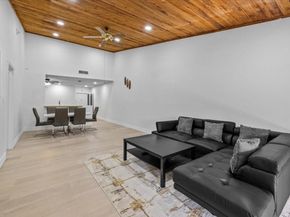 8337 NW 37th Pl 8337, Sunrise FL 33351