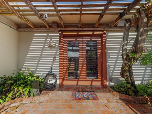 4300 NW 7th Ct, Plantation FL 33317