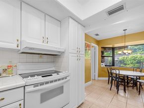 4300 NW 7th Ct, Plantation FL 33317