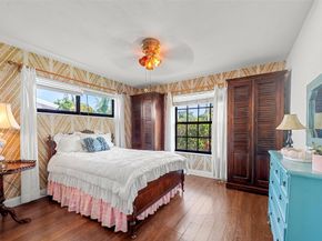 4300 NW 7th Ct, Plantation FL 33317