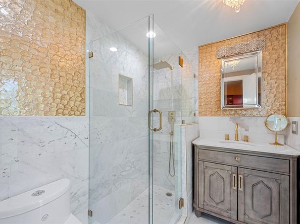 4300 NW 7th Ct, Plantation FL 33317