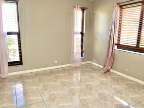 2910 NW 53rd Ter, Margate FL 33063