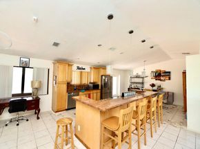 2910 NW 53rd Ter, Margate FL 33063
