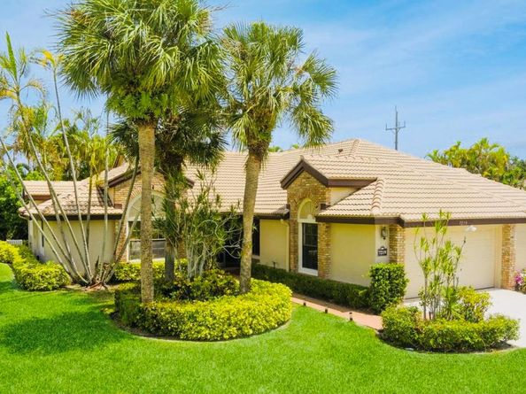 7219 Le Chalet Boulevard, Boynton Beach FL 33472