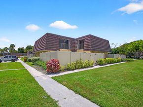 7205 72nd Way, West Palm Beach FL 33407