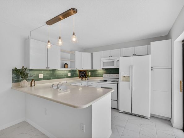 7205 72nd Way, West Palm Beach FL 33407