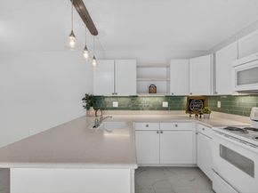 7205 72nd Way, West Palm Beach FL 33407