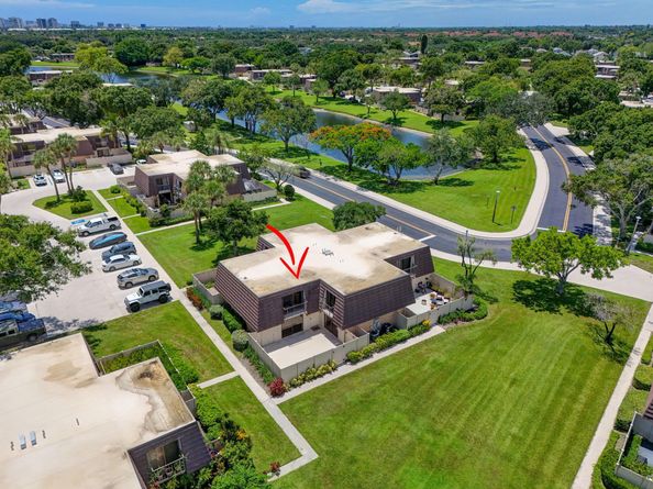 7205 72nd Way, West Palm Beach FL 33407