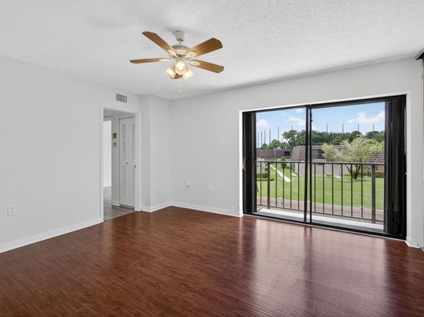 7205 72nd Way, West Palm Beach FL 33407