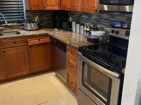 1260 SW 6 Avenue, Deerfield Beach FL 33441