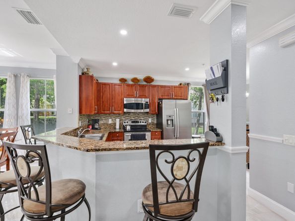 4501 Mimosa Terrace 1404, Coconut Creek FL 33073