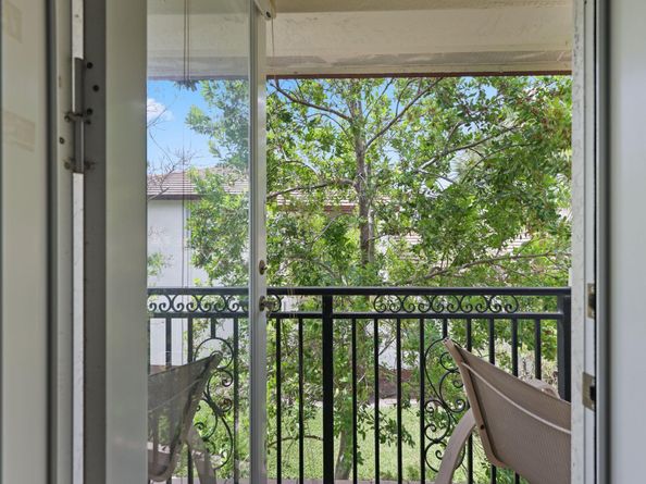 4501 Mimosa Terrace 1404, Coconut Creek FL 33073