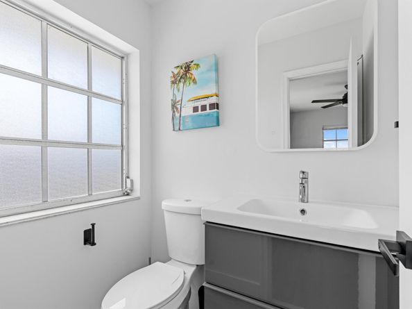 2221 NE 68th Street 922, Fort Lauderdale FL 33308