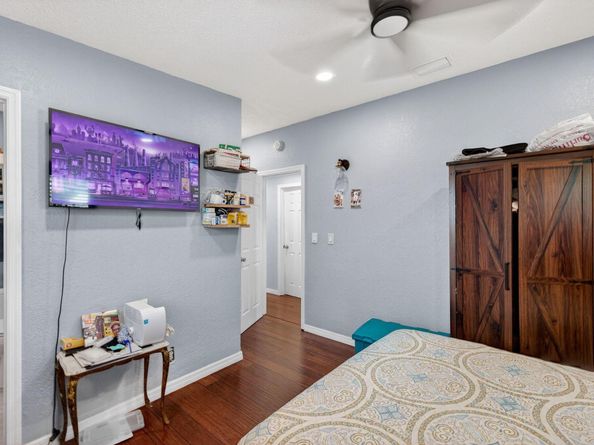 300 SW 25th Avenue, Fort Lauderdale FL 33312