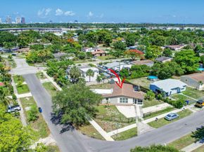 300 SW 25th Avenue, Fort Lauderdale FL 33312