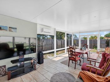 300 SW 25th Avenue