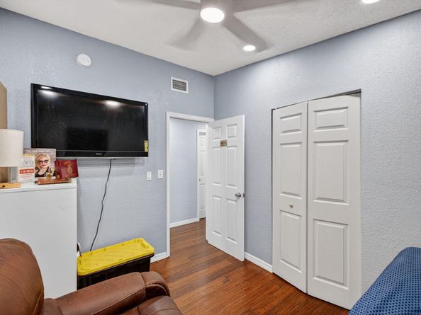 300 SW 25th Avenue, Fort Lauderdale FL 33312