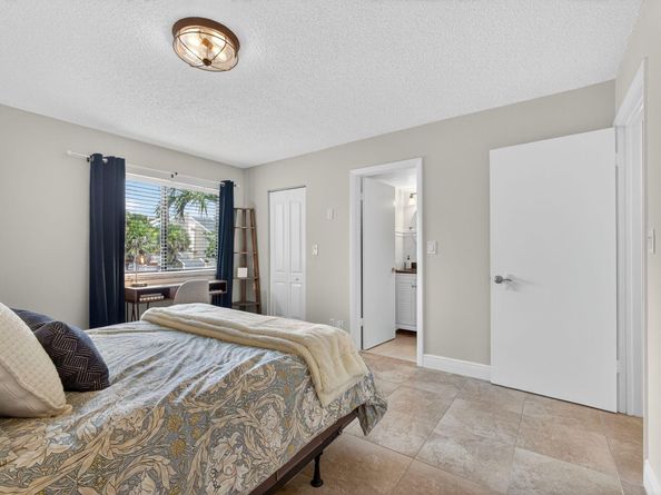 1605 S Us Highway 1 202v6, Jupiter FL 33477