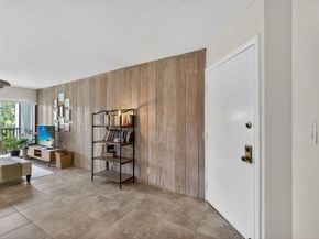 1605 S Us Highway 1 202v6, Jupiter FL 33477