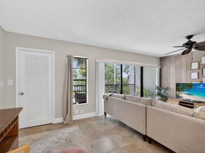 1605 S Us Highway 1 202v6, Jupiter FL 33477