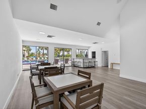 1605 S Us Highway 1 202v6, Jupiter FL 33477