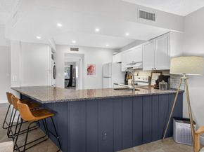 1605 S Us Highway 1 202v6, Jupiter FL 33477