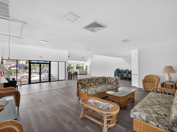 1605 S Us Highway 1 202v6, Jupiter FL 33477