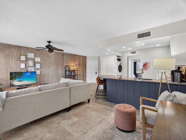 1605 S Us Highway 1 202v6, Jupiter FL 33477