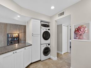 1605 S Us Highway 1 202v6, Jupiter FL 33477