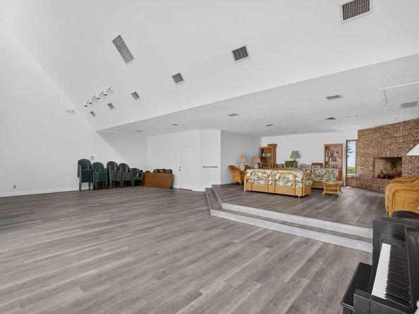 1605 S Us Highway 1 202v6, Jupiter FL 33477