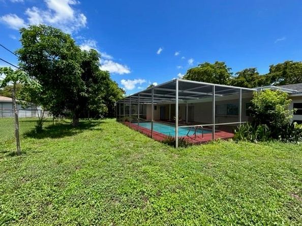 7441 NW 13th St, Plantation FL 33313