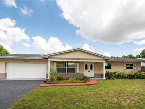 7441 NW 13th St, Plantation FL 33313