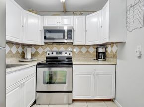 425 Southampton B 425, West Palm Beach FL 33417