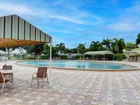 425 Southampton B 425, West Palm Beach FL 33417