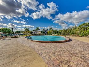 425 Southampton B 425, West Palm Beach FL 33417