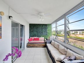 425 Southampton B 425, West Palm Beach FL 33417