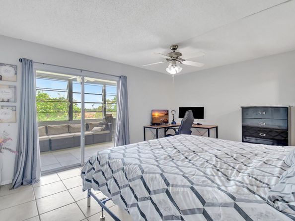 425 Southampton B 425, West Palm Beach FL 33417