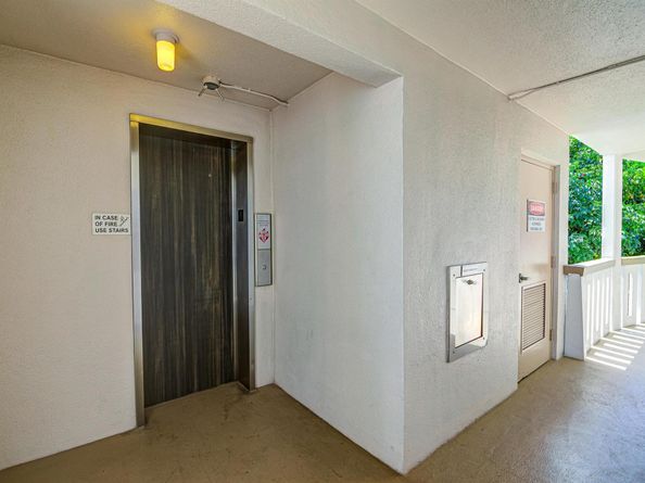 425 Southampton B 425, West Palm Beach FL 33417