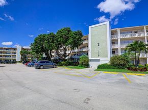 425 Southampton B 425, West Palm Beach FL 33417