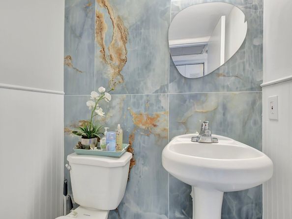 425 Southampton B 425, West Palm Beach FL 33417