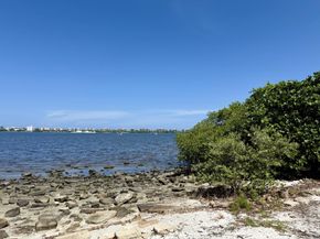 1017 S M St, Lake Worth Beach FL 33460