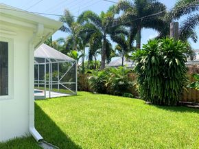 764 SW 7th St, Boca Raton FL 33486
