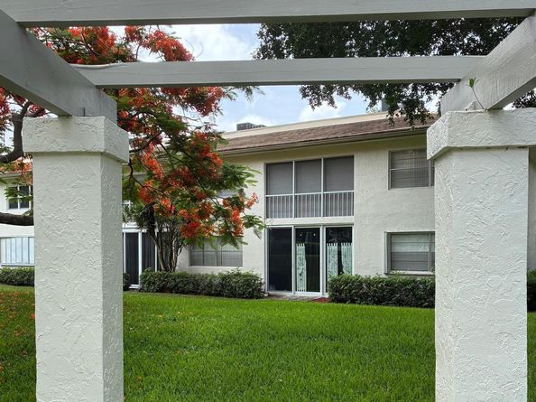 2704 Nassau Bnd A1, Coconut Creek FL 33066