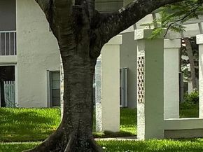 2704 Nassau Bnd A1, Coconut Creek FL 33066