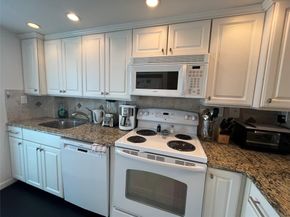 333 NE 21st Ave 318, Deerfield Beach FL 33441