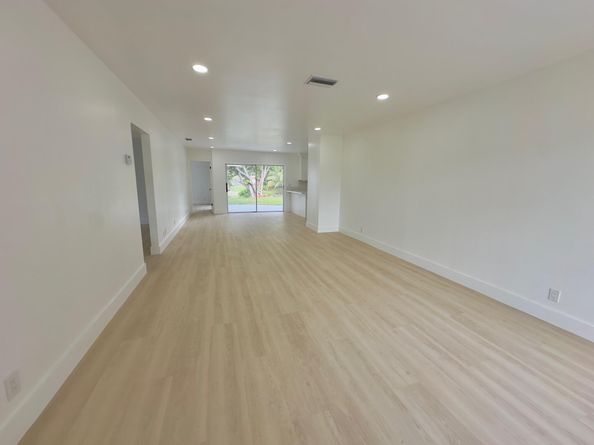 6811 NW 32nd Ave, Fort Lauderdale FL 33309