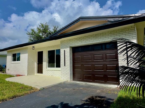6811 NW 32nd Ave, Fort Lauderdale FL 33309