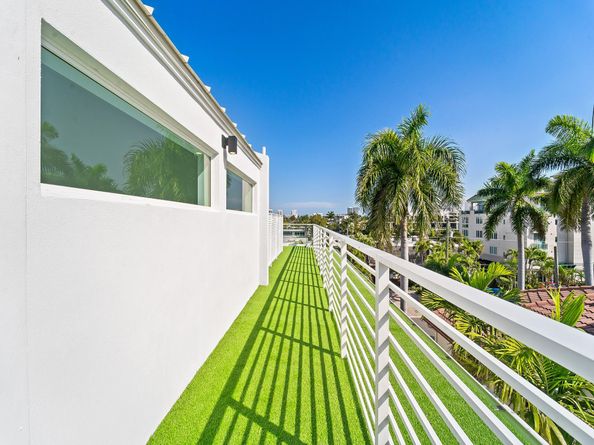 421 Hendricks Isle, Fort Lauderdale FL 33301